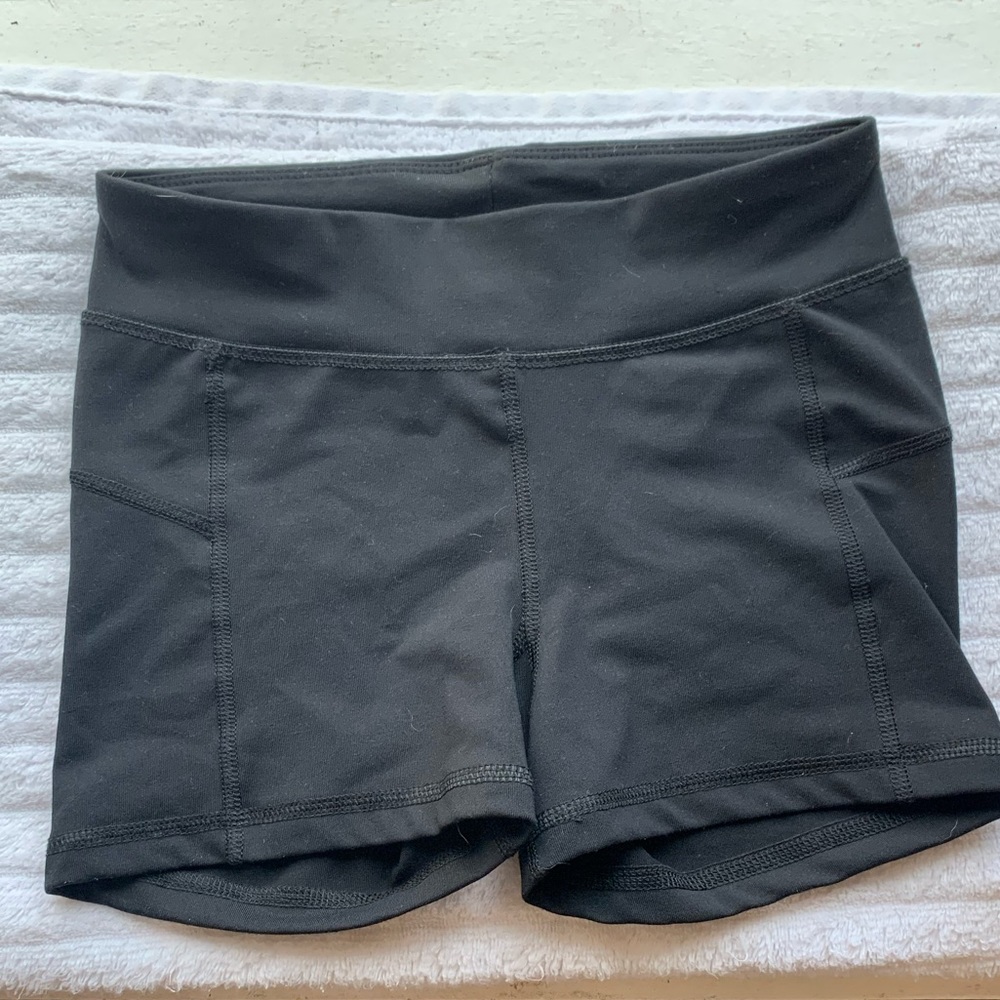 Black Spandex (Live Love Dream-Aero)